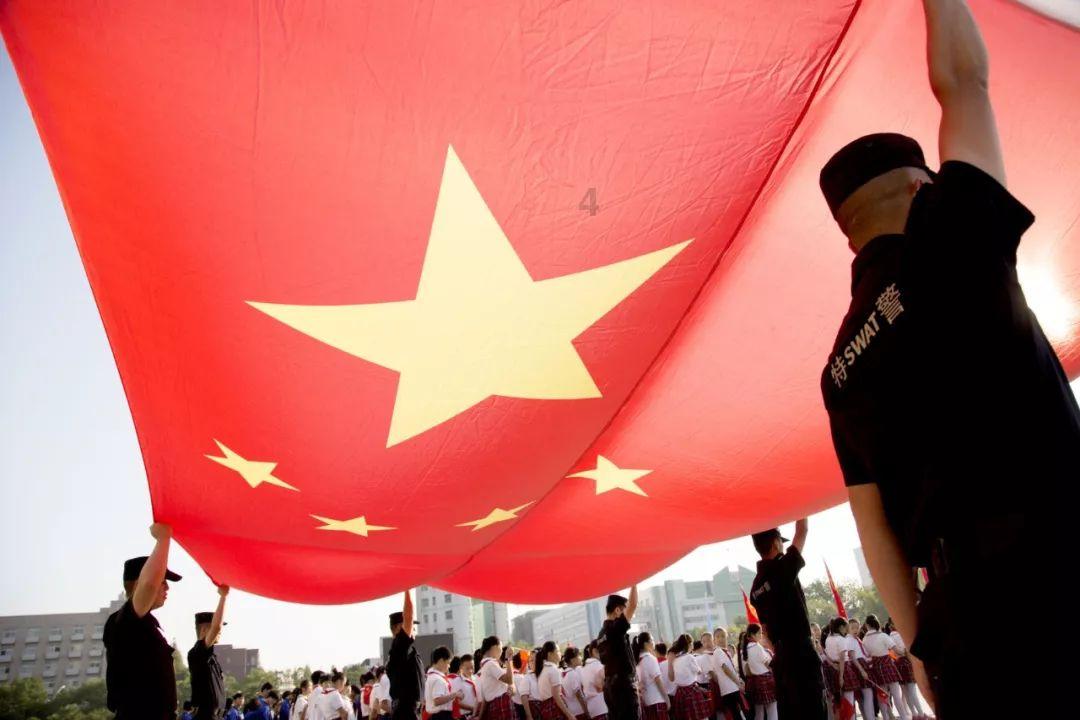 发现冷知识的绝佳平台-请问下面图片中的场景出自福星小子哪一集？